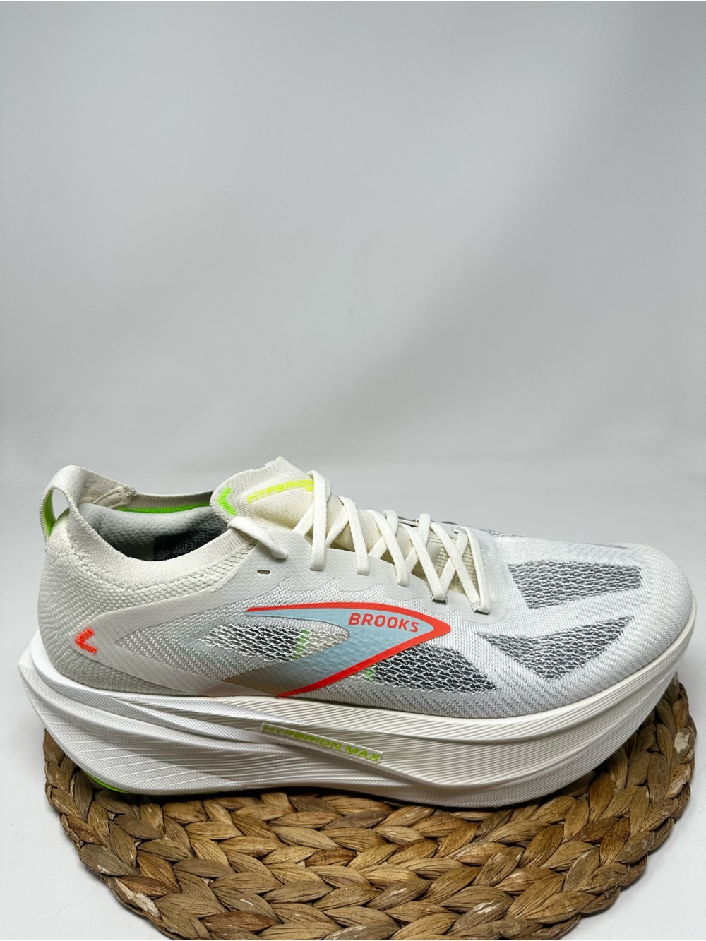 BROOKS Hyperion Max 3 Running Shoes Coconut Green Gecko Pink Clay Size 14 Men's